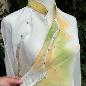 No Brand Oriental Dress with large slit on both sides.